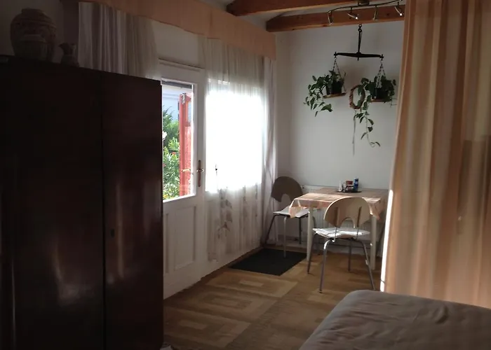 Mandula Haz Konukevi 3*